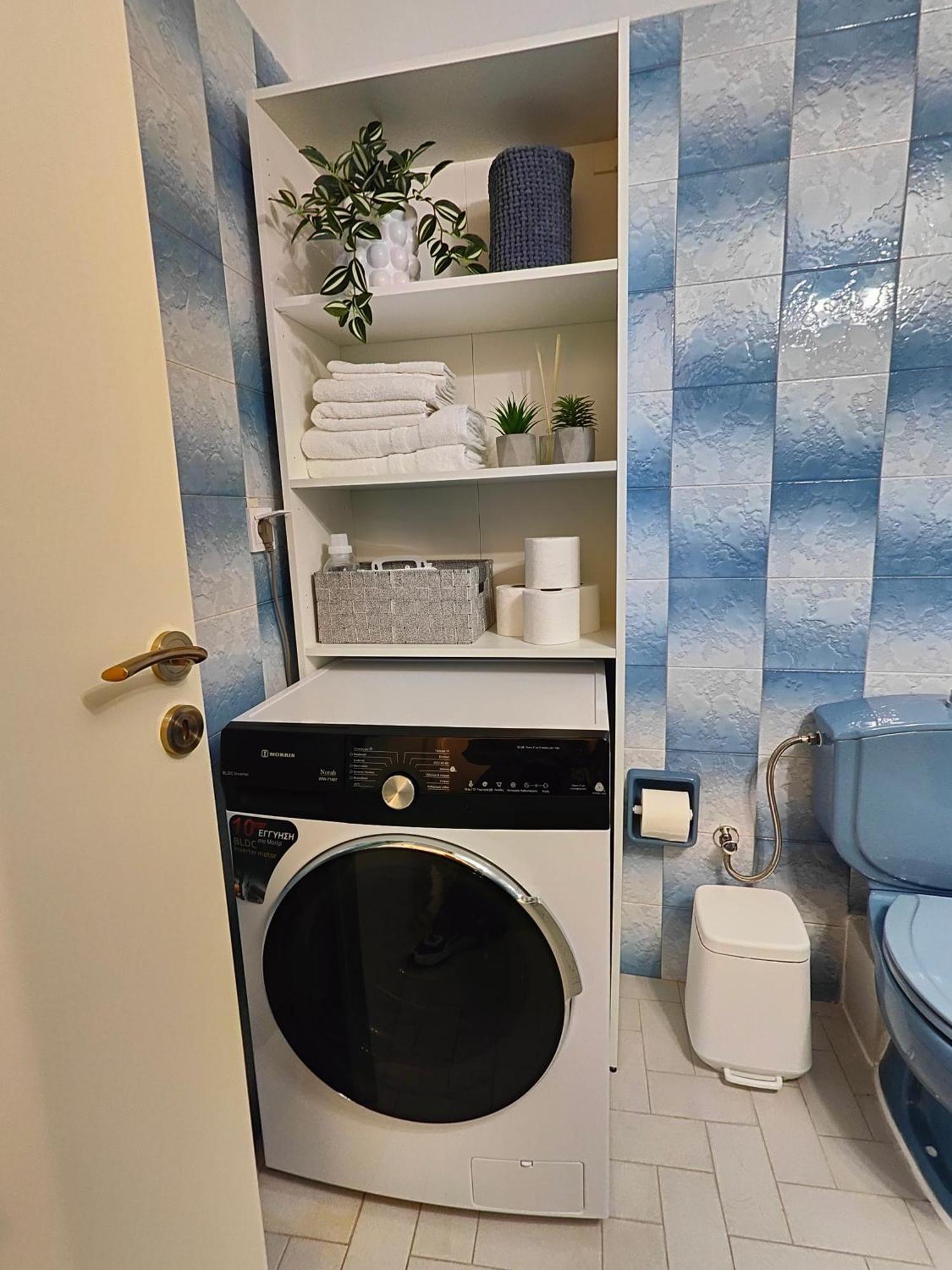 Olivia Apartment-Private Parking Халкис Екстериор снимка